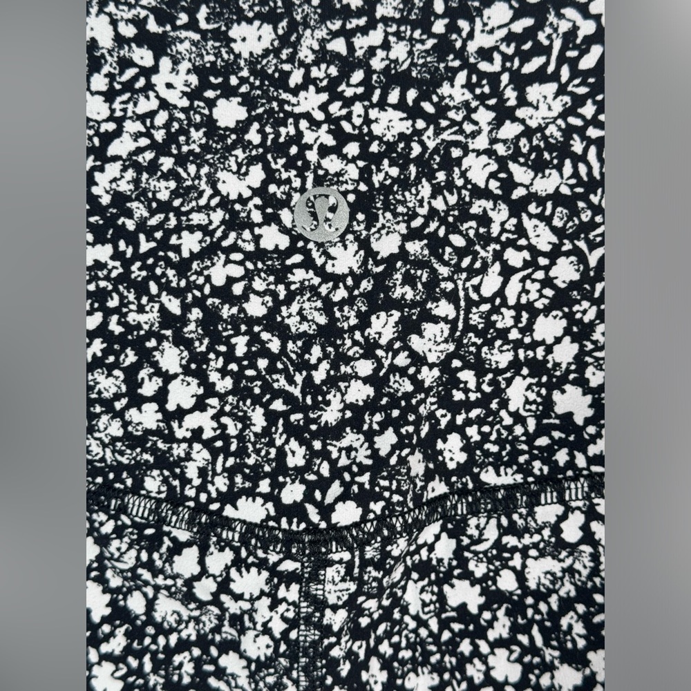 NWOT Lululemon Align High-Rise Pant 25" Venture Floral Alpine White Black - Picture 8 of 10